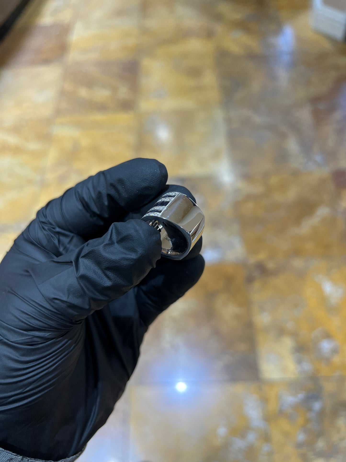 18k Wide Sapphire Diamond Band
