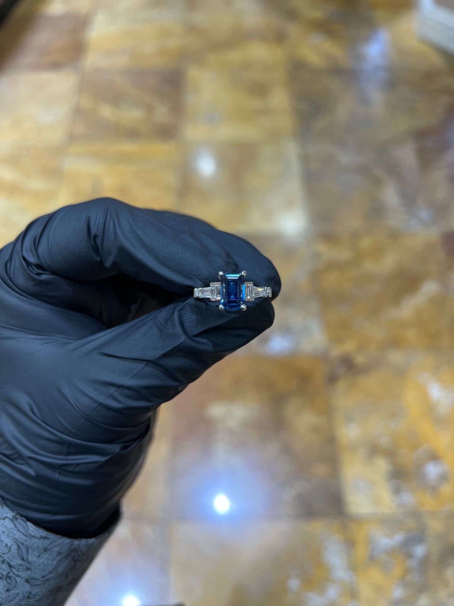 18k Sapphire Diamond Beauty Ring
